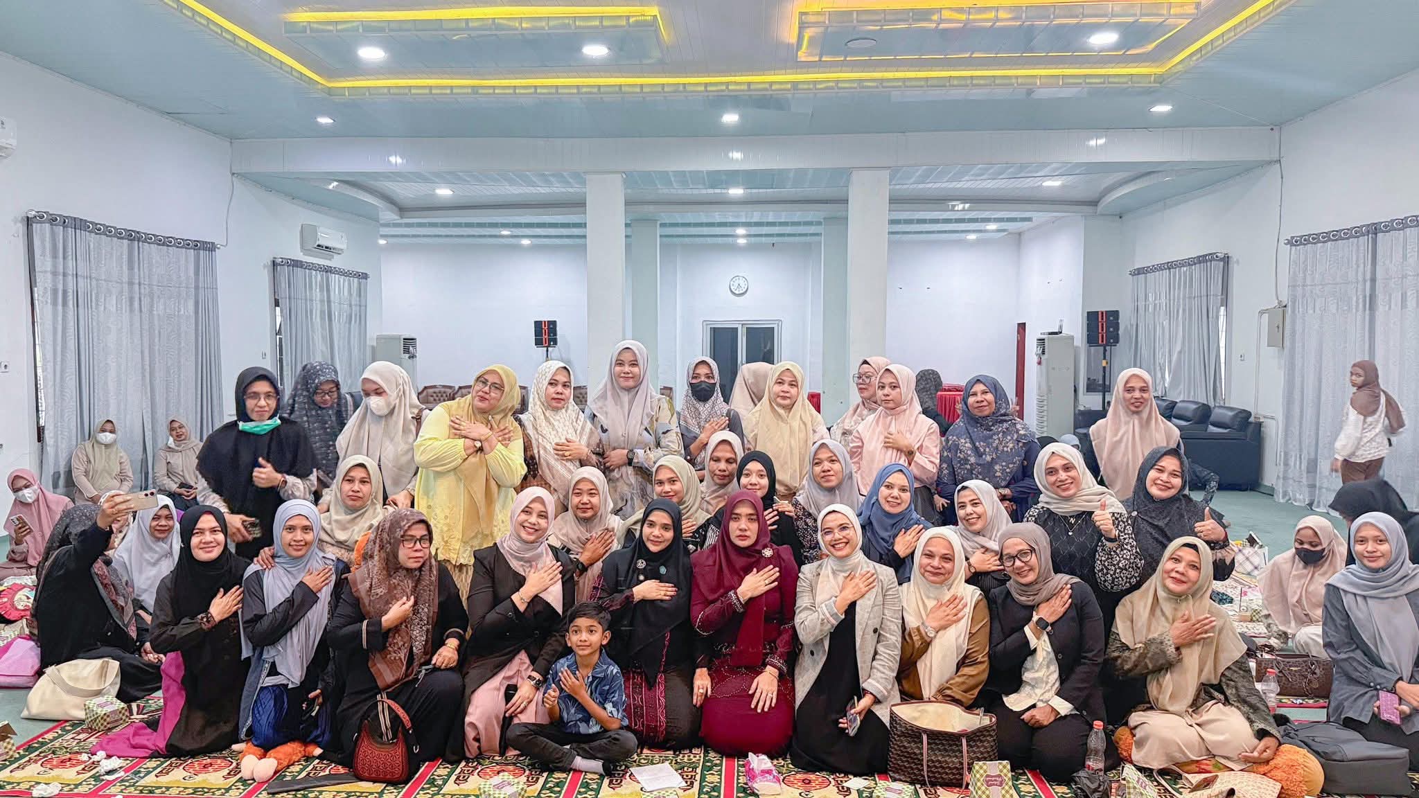 Ketua TP- PKK Aceh Timur Buka Acara Berdamai dengan Luka Batin