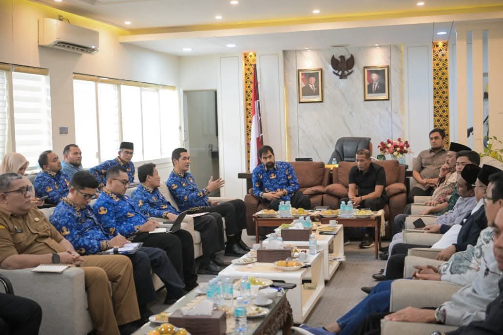 Mualem dan DPRA Bahas Rancangan APBA 2026