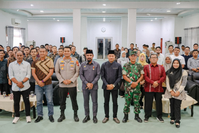 Bupati Al-Farlaky Pimpin Evaluasi Program Makan Bergizi Gratis