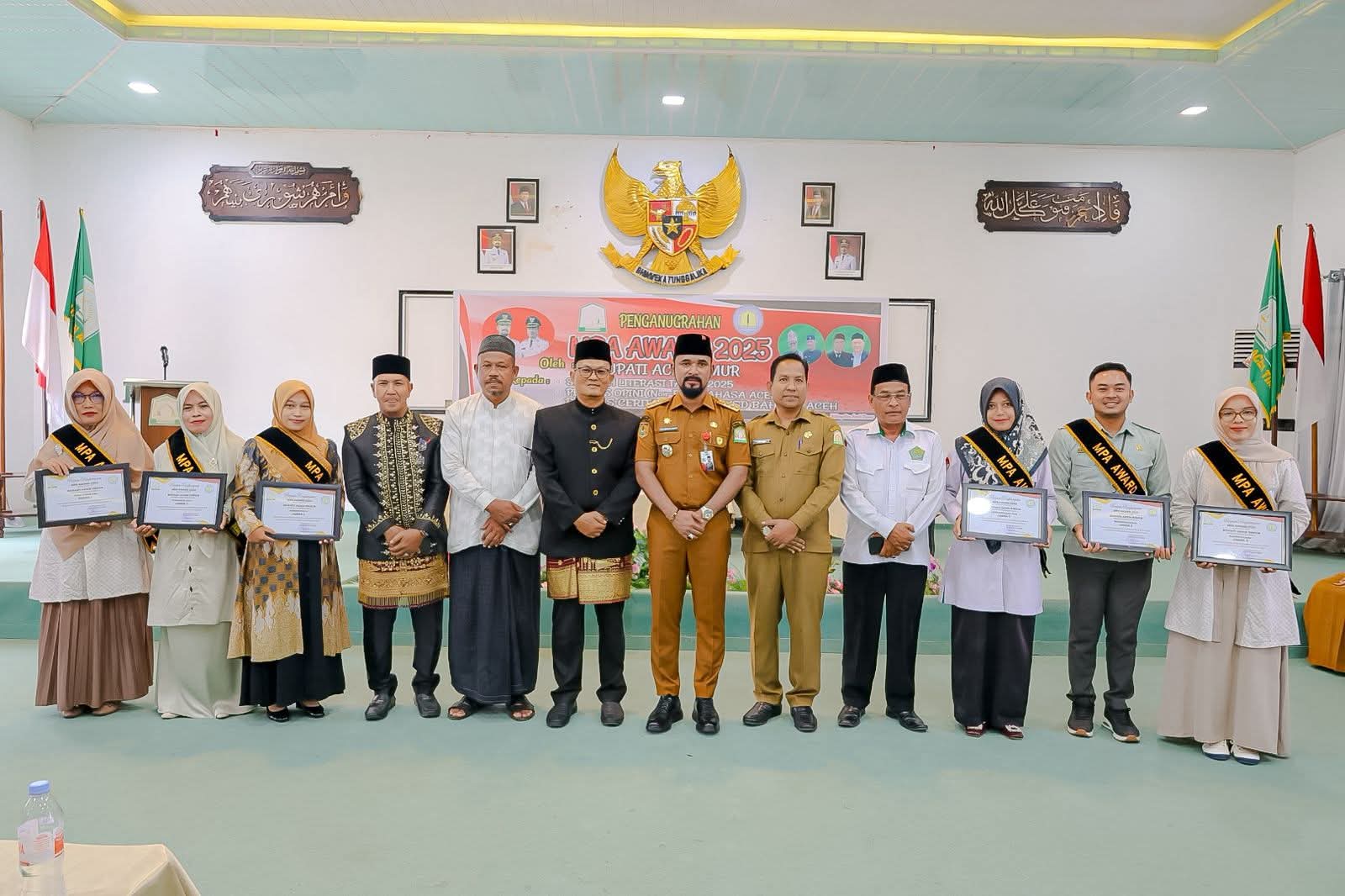 MPA Award 2025, Bupati Al-Farlaky Dorong Guru Terus Berkarya