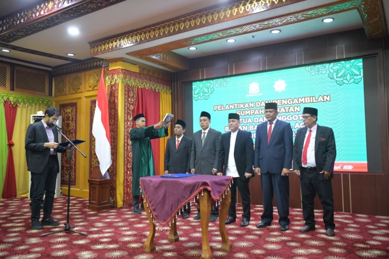 Gubernur Aceh Lantik Ketua dan Anggota Baitul Mal Aceh 2025–2030