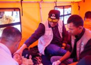 Di Tengah Pemulihan Bencana, Anak-anak Pengungsi Pantan Nangka Jalani Sunat Gratis di Bawah Tenda Oranye BNPB