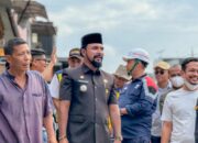 Janji Ditunaikan, Bupati Al-Farlaky Resmikan Jembatan Peureulak