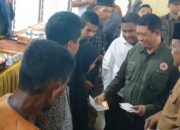 Kepala BNPB Serah Tabungan DTH Untuk Korban Banjir Bandang di Bireuen