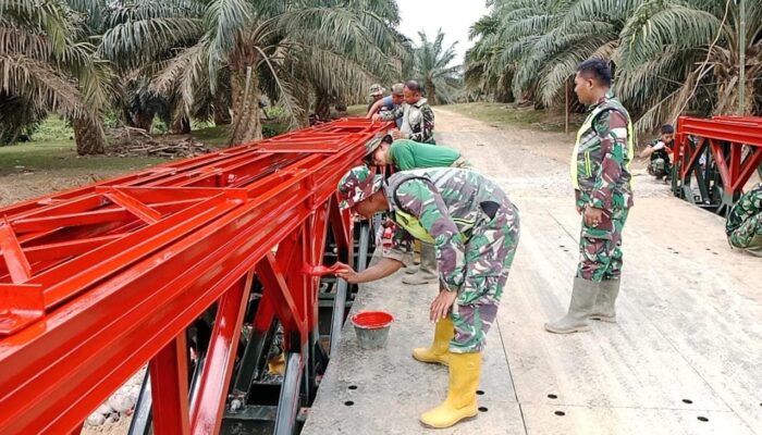 TNI AD Bangun Jembatan Modular di Desa Tanjung Genteng, Prigres Keberhasilan 99 Persen