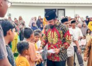 Bupati Al-Farlaky Santuni Anak Yatim