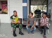 Monitoring Situasi Wilayah Binaan, Babinsa Koramil 01/Ksp Giat Komsos