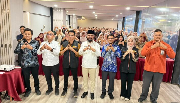Buka Pelatihan Sensus Ekonomi 2026, Bupati Al-Farlaky Minta Petugas Data Akurat