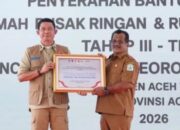 Wabup Ismail Serahkan Bantuan Stimulan Rehab Rumah Tahap III Korban Banjir, 22.250 KK Mulai Disalurkan