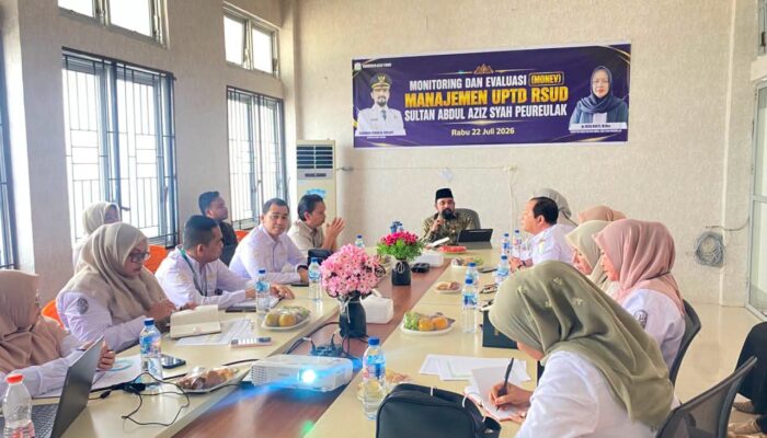 Bupati Al- Farlaky Pimpin Rapat Monev Manajemen RSUD Sultan Abdul Aziz Syah Peureulak