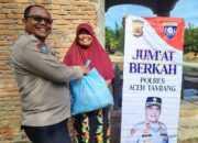 Program Jum’at Berkah, Kapolres Aceh Tamiang Bagikan Bantuan Sembako, Ini Penrrimanya