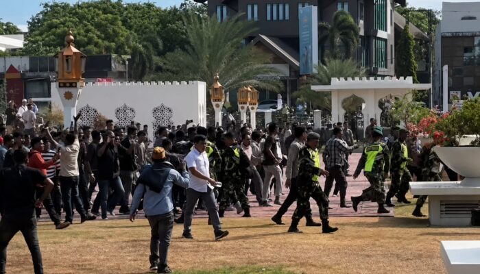 Suasana Peringatan Hari Damai Aceh di Masjid Raya Baiturrahman Sempat Memanas