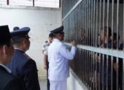 Serahkan Remisi Secara Simbolis, Salah Satu Momen Anjansana Bupati Armia ke Lapas Kualasimpang
