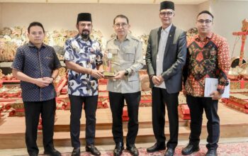 Bupati Al-Farlaky Perjuangkan Pengembangan Kawasan Monisa Peureulak ke Kementerian Kebudayaan